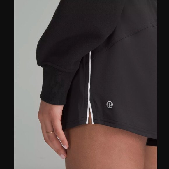Lululemon Court Rival High-Rise Short 3" in Black/White | Size 6 - Picture 4 of 8